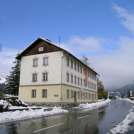 Fit Und Fun Sportherberge Kotschach-Mauthen Extérieur photo